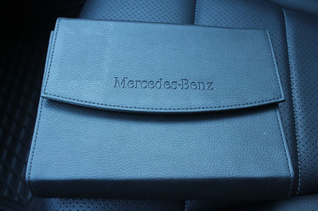 2016 Mercedes-Benz C-Class Image 26