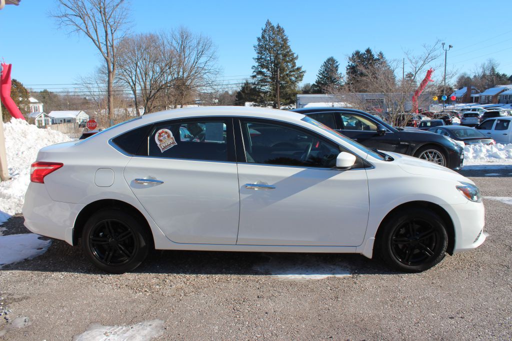 2017 Nissan Sentra Image 4