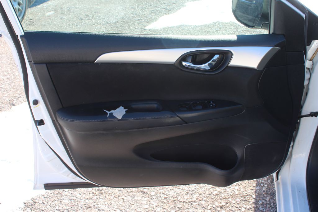 2017 Nissan Sentra Image 10