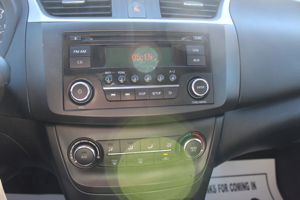 2017 Nissan Sentra Image 21