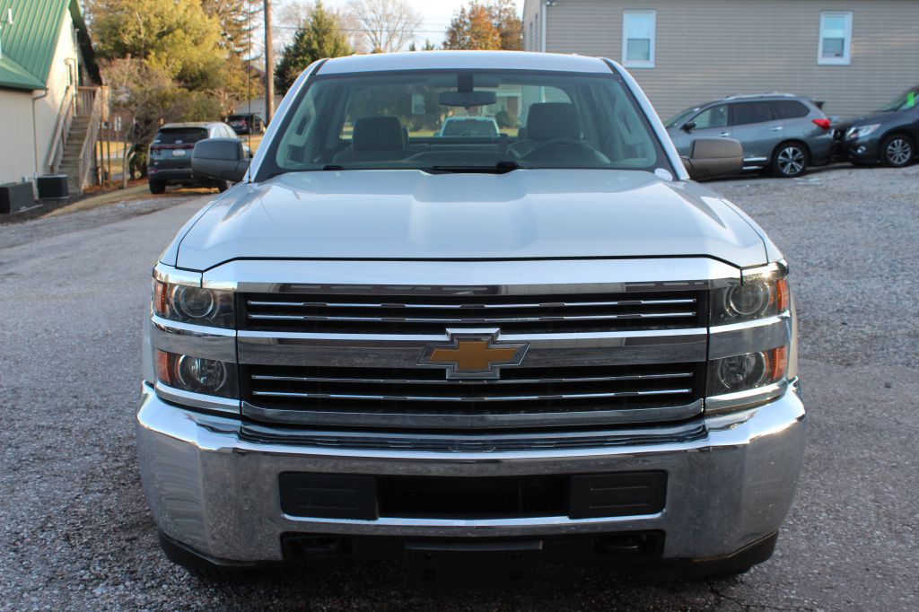 2017 Chevrolet Silverado 1500 Image 2