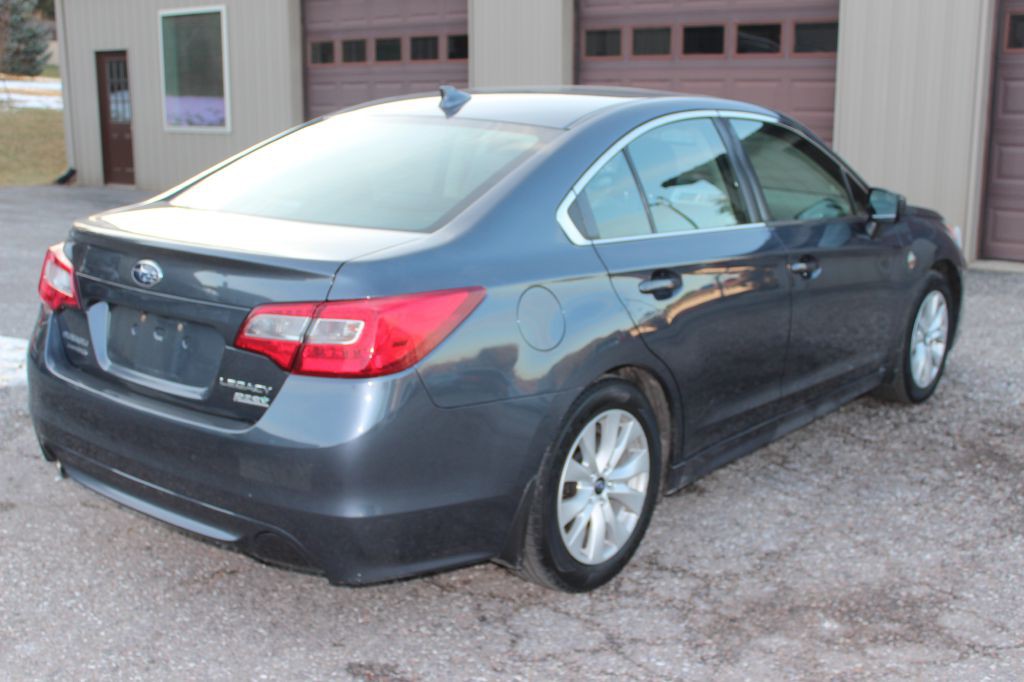 2017 Subaru Legacy Image 5