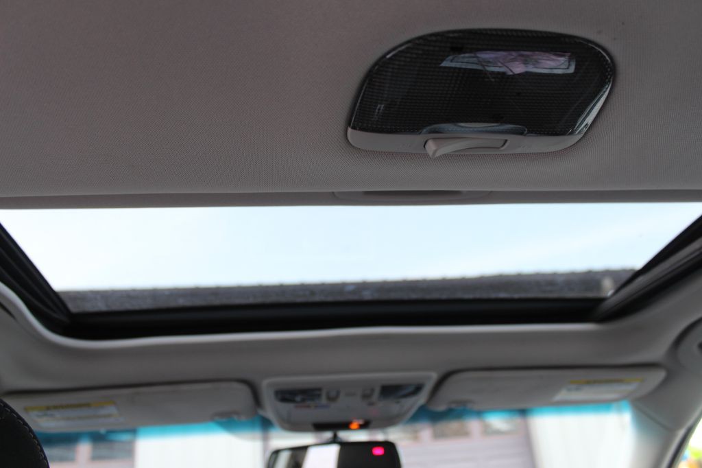 2017 Subaru Legacy Image 18