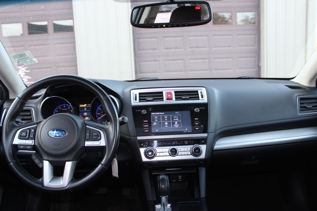 2017 Subaru Legacy Image 19