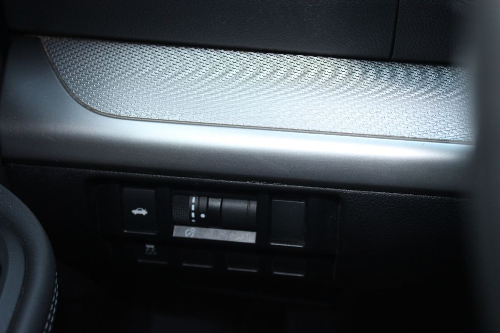 2017 Subaru Legacy Image 23