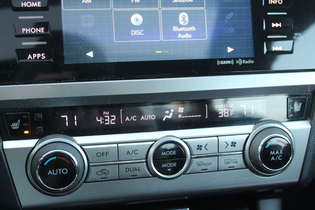 2017 Subaru Legacy Image 26