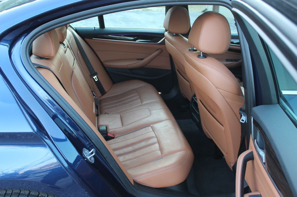 2018 BMW 5 Series Image 14