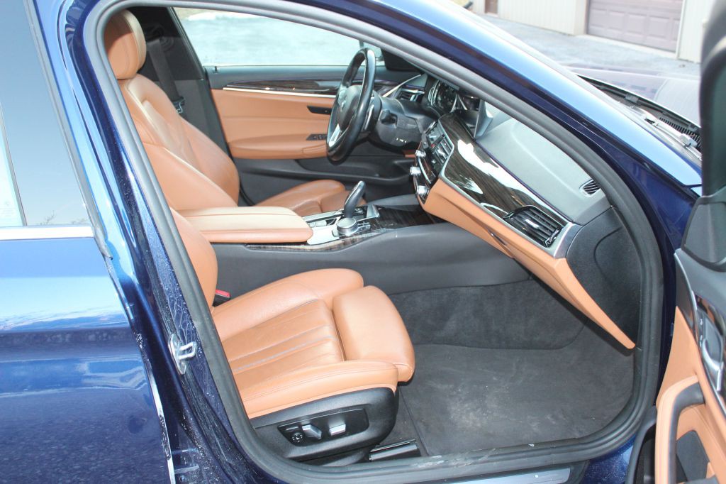 2018 BMW 5 Series Image 16