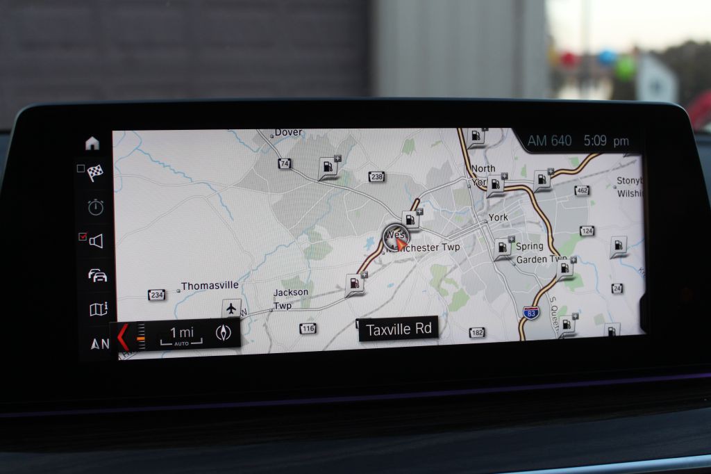 2018 BMW 5 Series Image 26