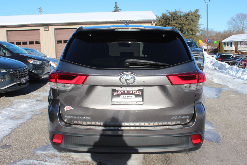 2018 Toyota Highlander Image 6