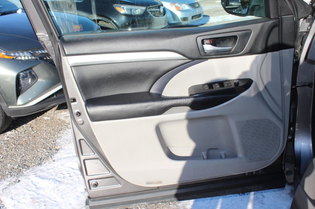 2018 Toyota Highlander Image 10