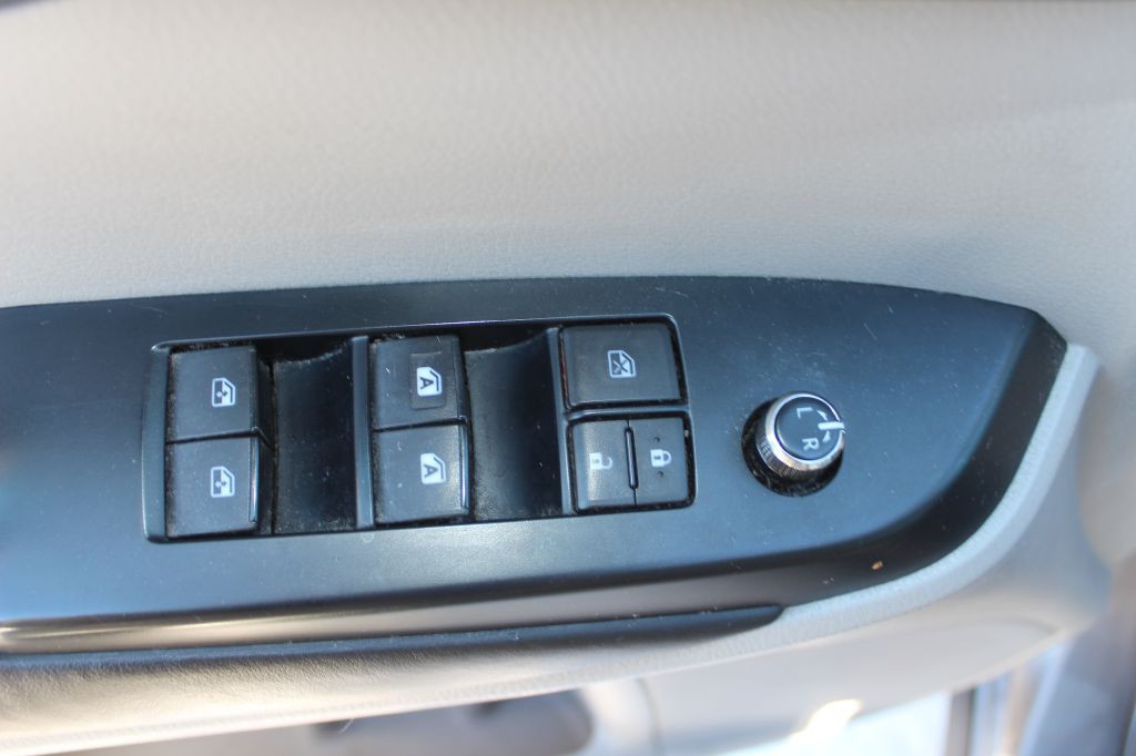 2018 Toyota Highlander Image 11