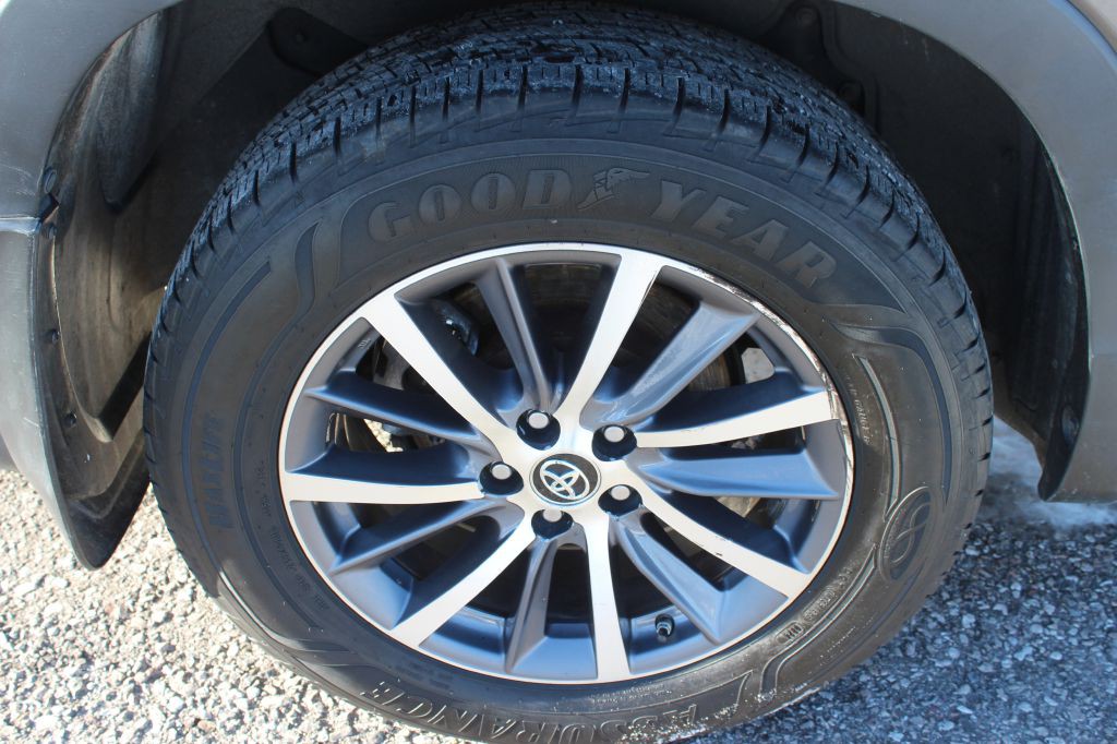 2018 Toyota Highlander Image 30