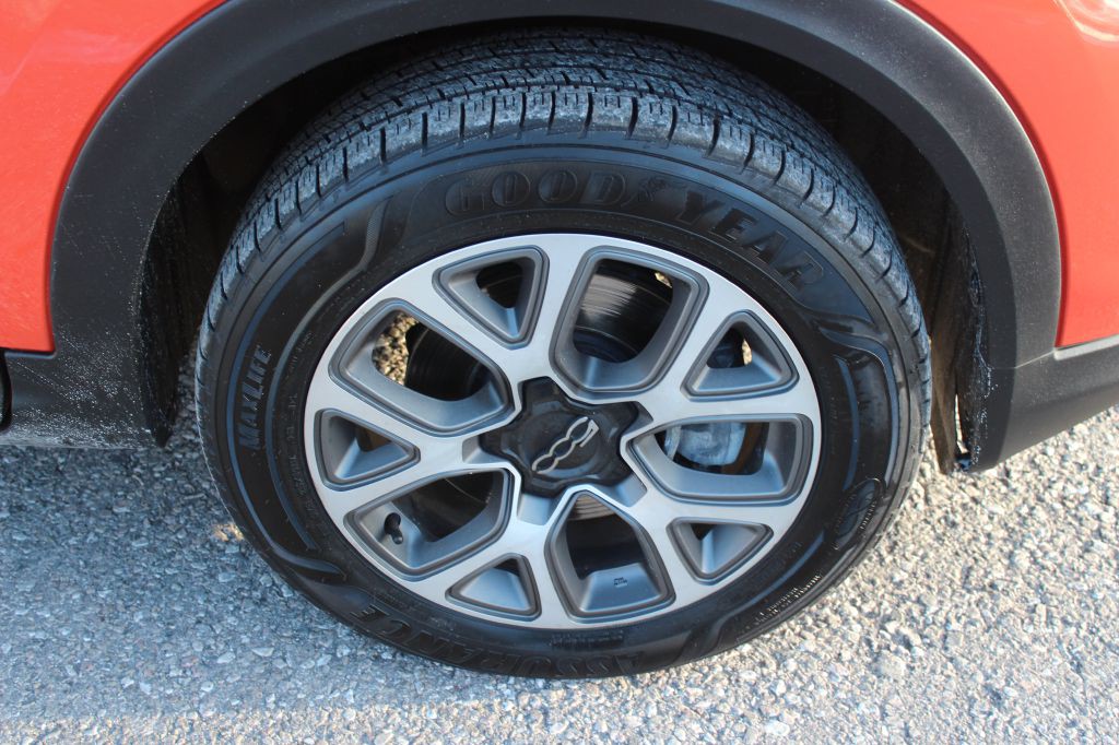 2018 FIAT 500 Image 26