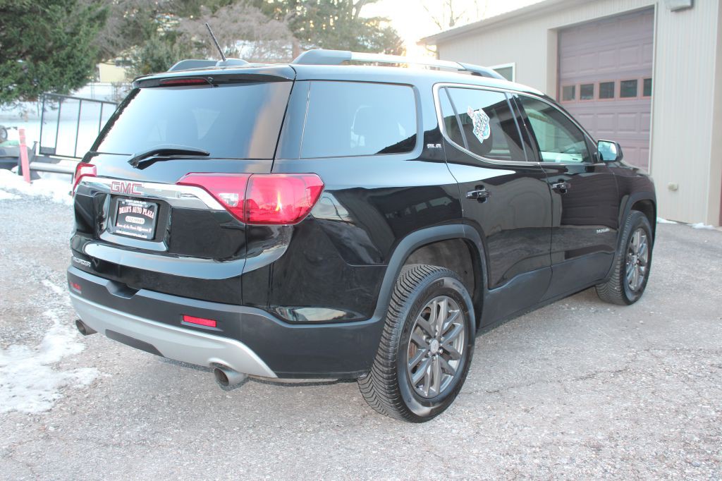 2017 GMC Acadia Image 5