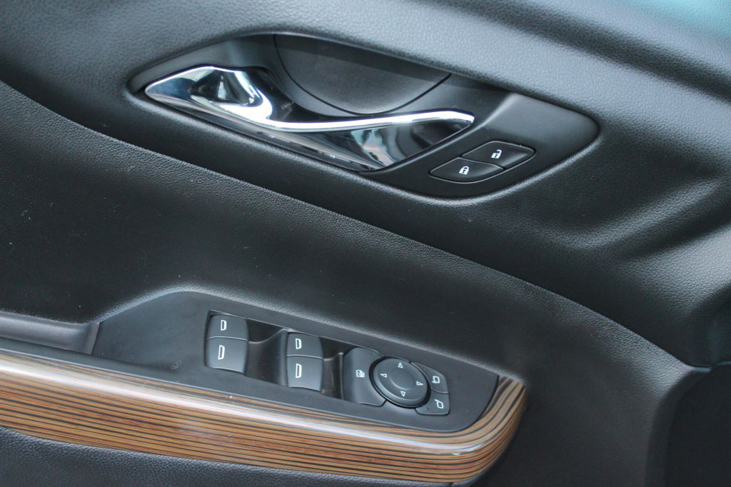 2017 GMC Acadia Image 11