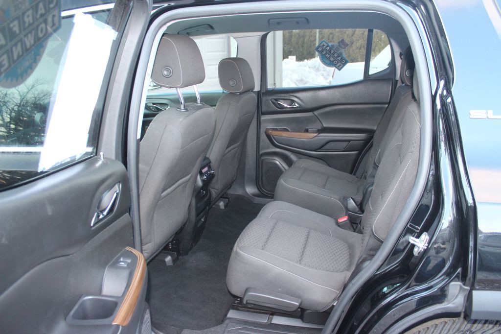 2017 GMC Acadia Image 12