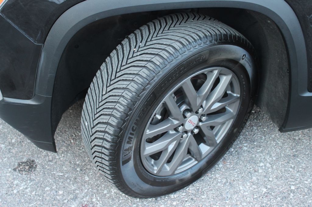 2017 GMC Acadia Image 27