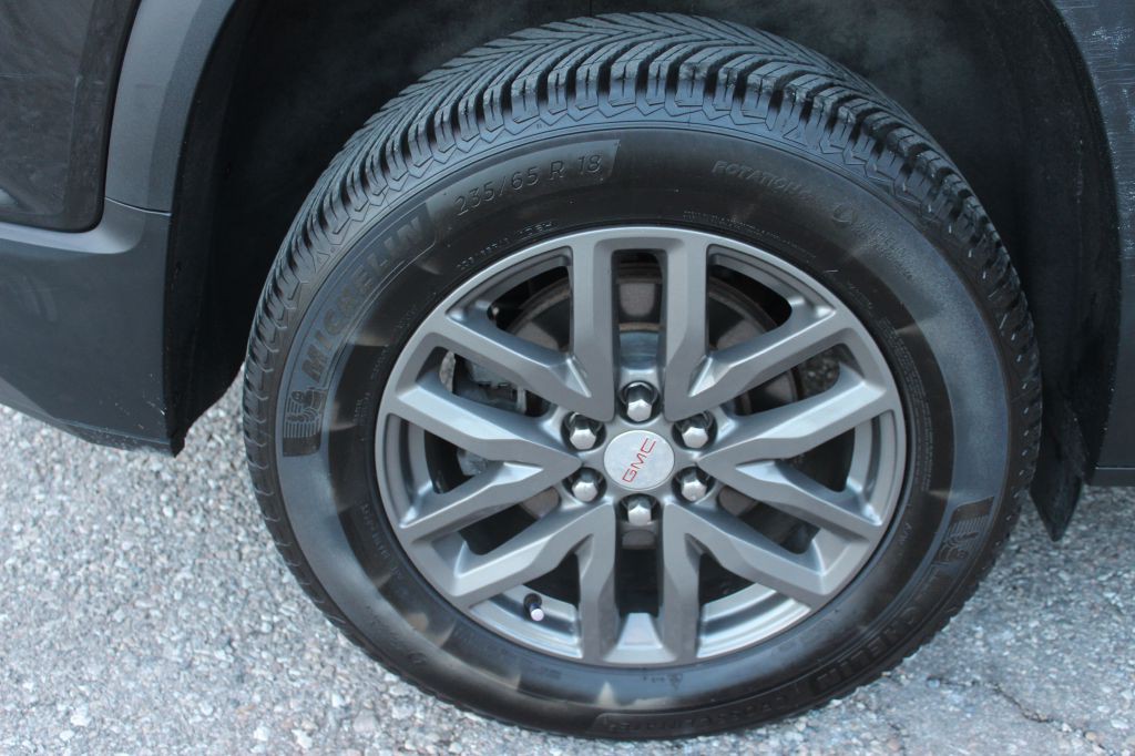 2017 GMC Acadia Image 29