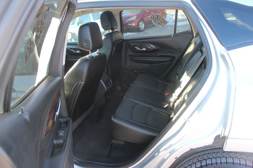 2018 GMC Terrain Image 12