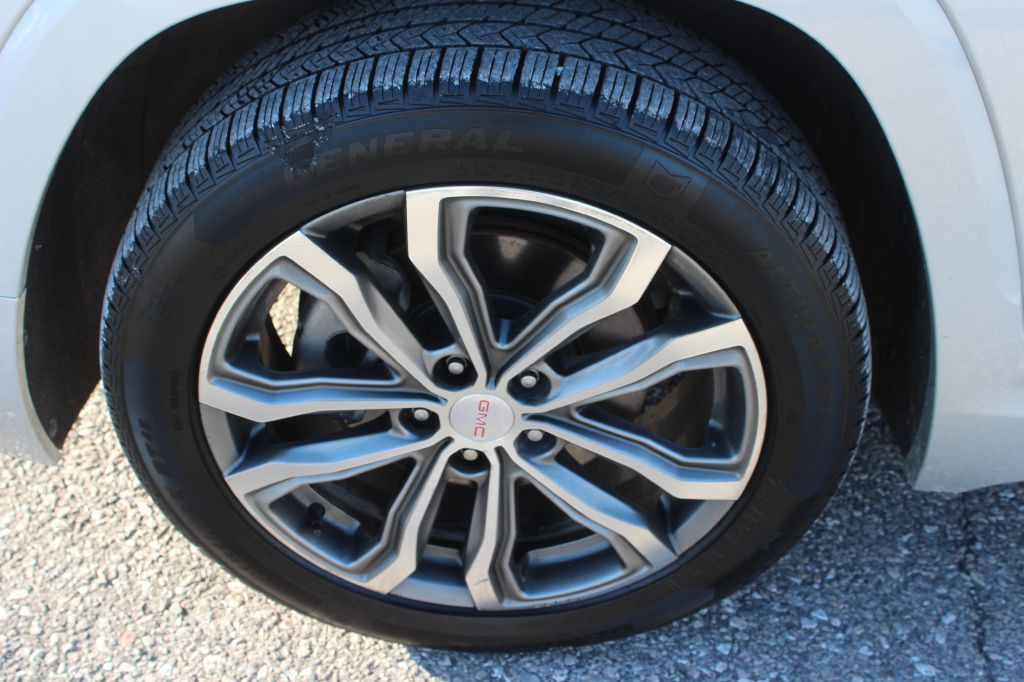 2018 GMC Terrain Image 28