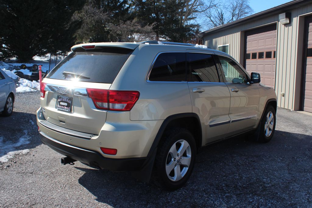 2011 Jeep Grand Cherokee Image 5