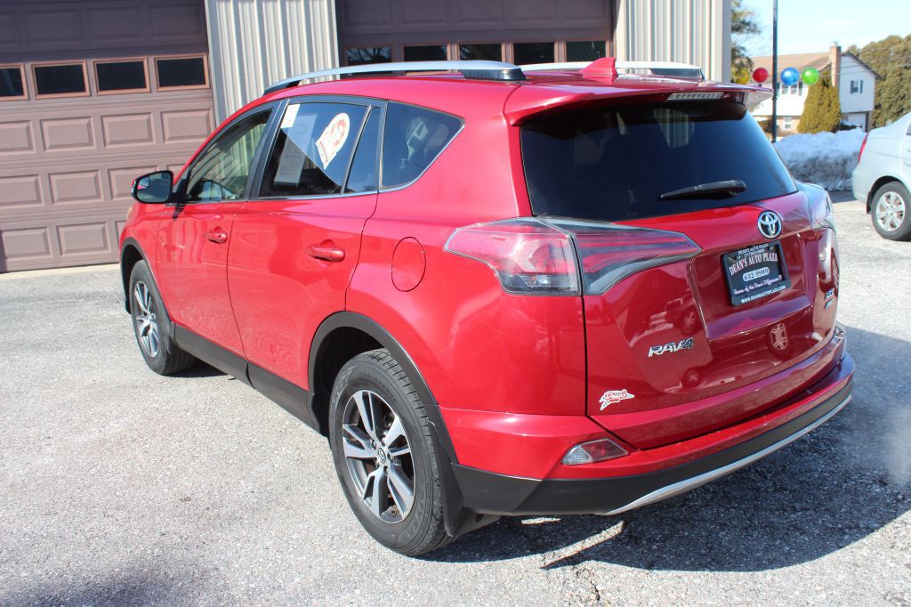 2017 Toyota Rav4 Image 7
