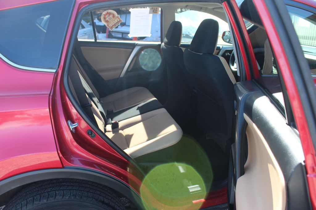 2017 Toyota Rav4 Image 14