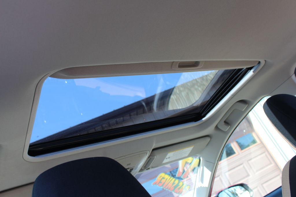 2017 Toyota Rav4 Image 18