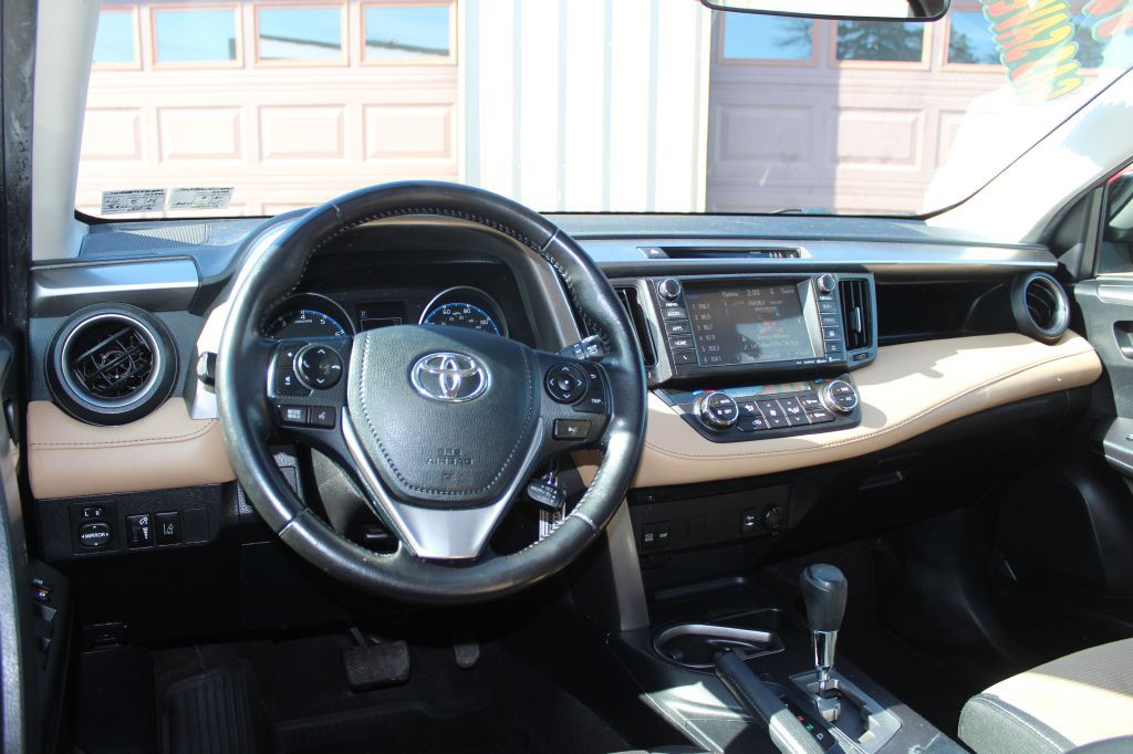 2017 Toyota Rav4 Image 19