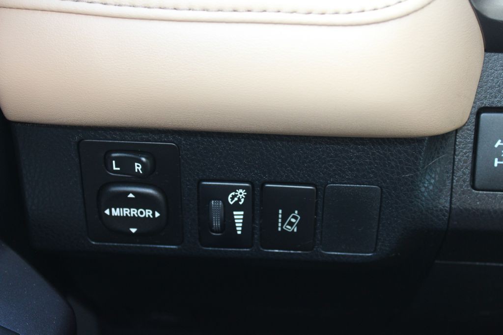 2017 Toyota Rav4 Image 20