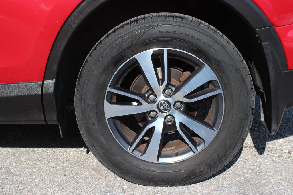 2017 Toyota Rav4 Image 29