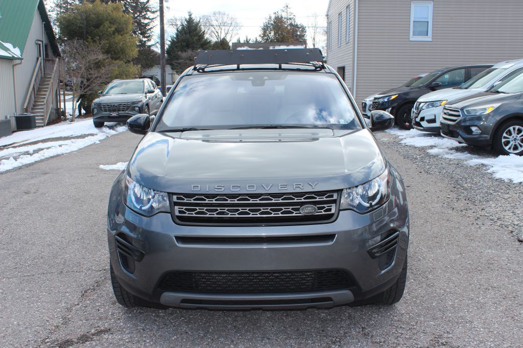 2017 Land Rover Discovery Sport Image 2
