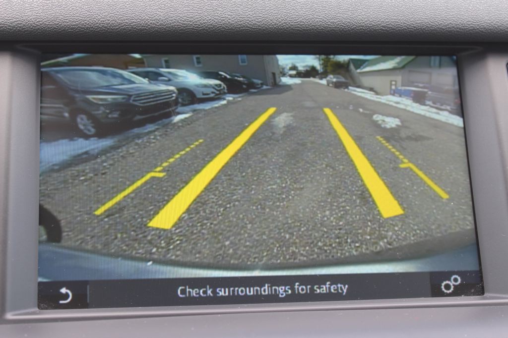 2017 Land Rover Discovery Sport Image 22