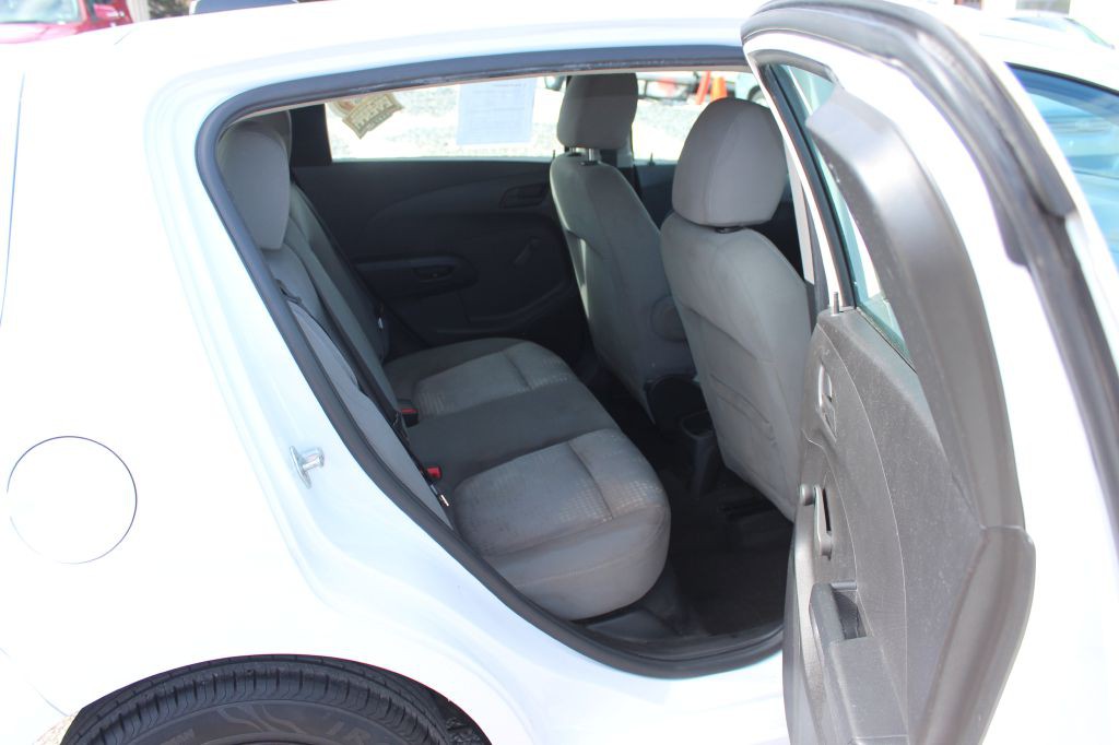 2017 Chevrolet Sonic Image 10