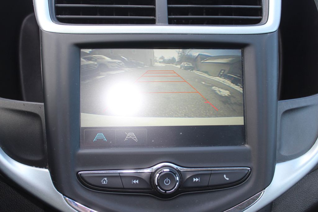 2017 Chevrolet Sonic Image 17