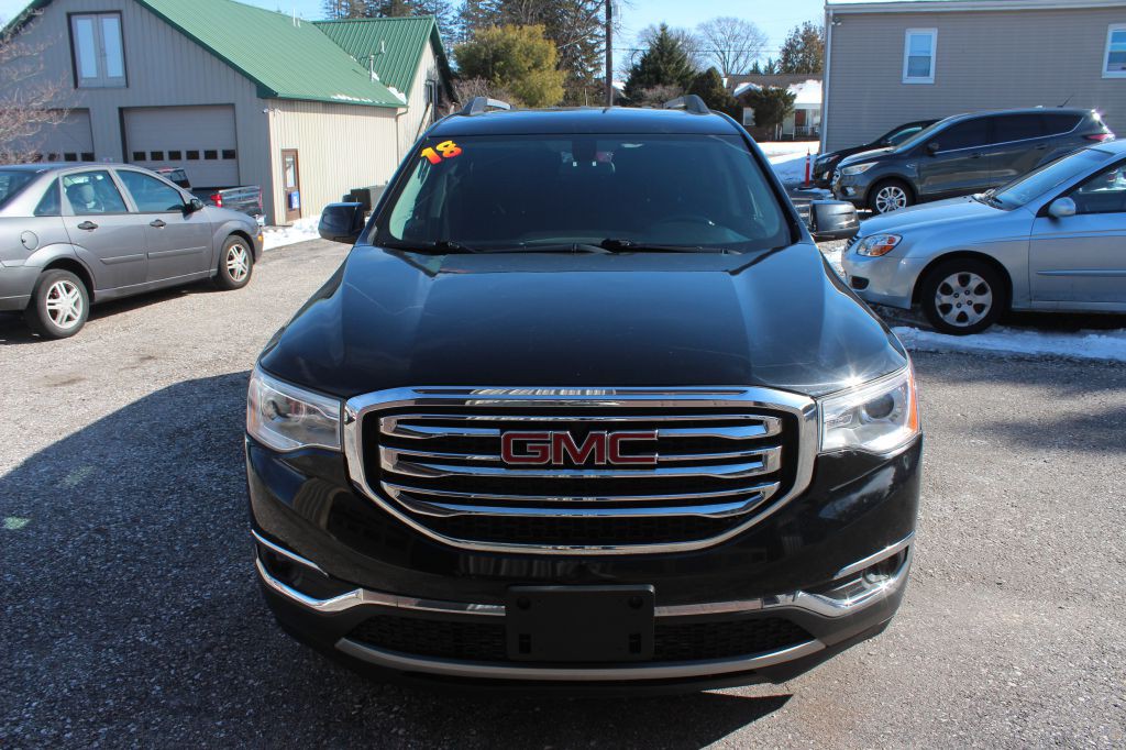 2018 GMC Acadia Image 2