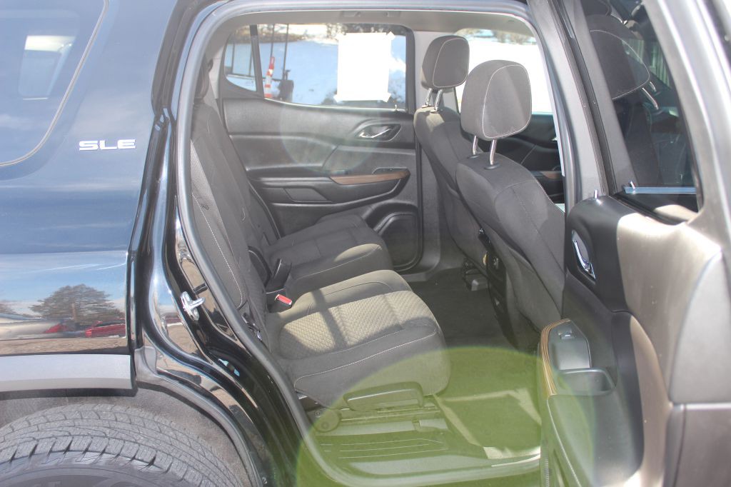 2018 GMC Acadia Image 15