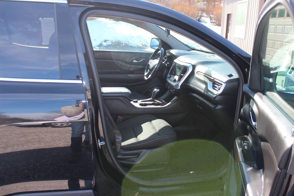 2018 GMC Acadia Image 18