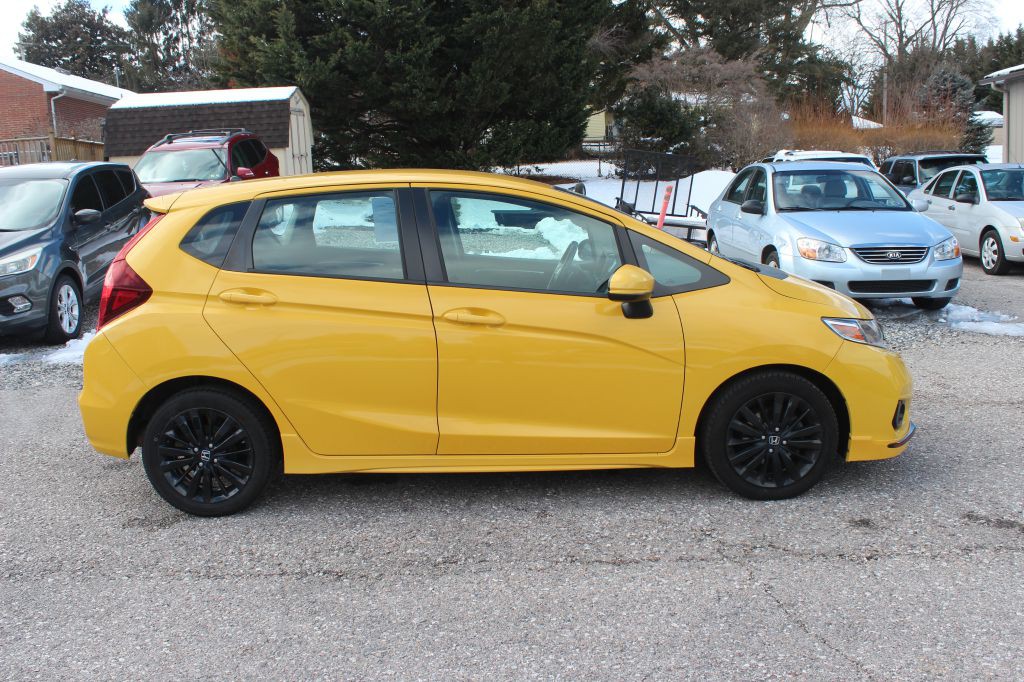 2018 Honda Fit Image 4