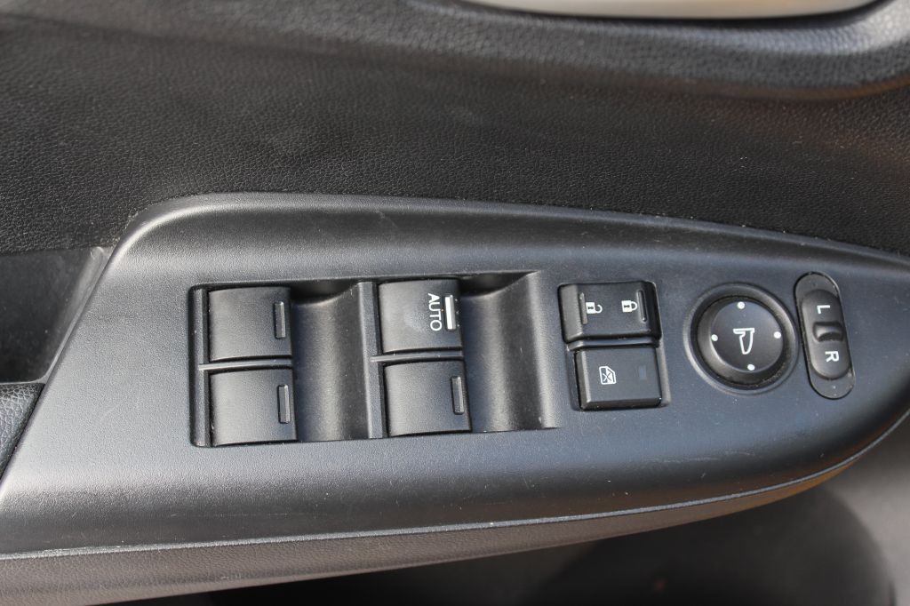 2018 Honda Fit Image 11