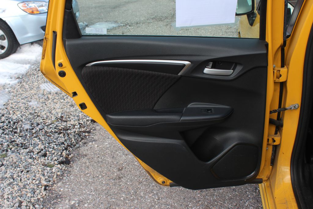 2018 Honda Fit Image 13