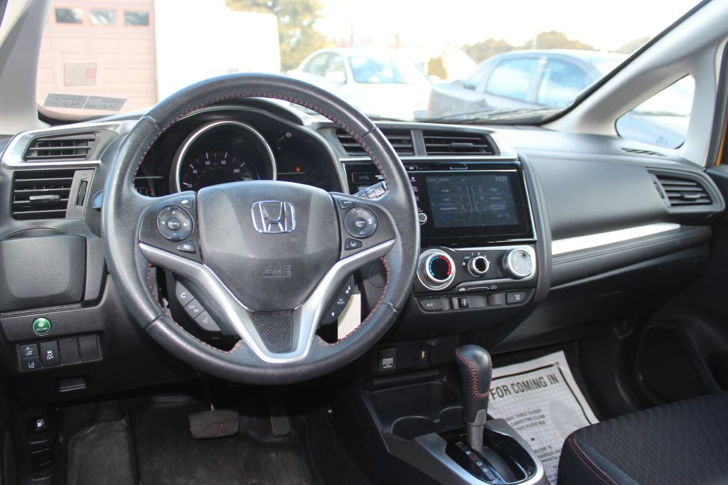 2018 Honda Fit Image 19