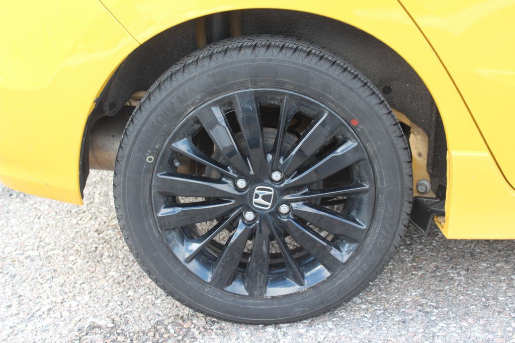 2018 Honda Fit Image 25