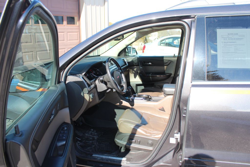 2015 GMC Acadia Image 9