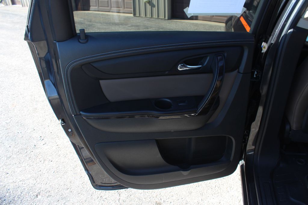 2015 GMC Acadia Image 13