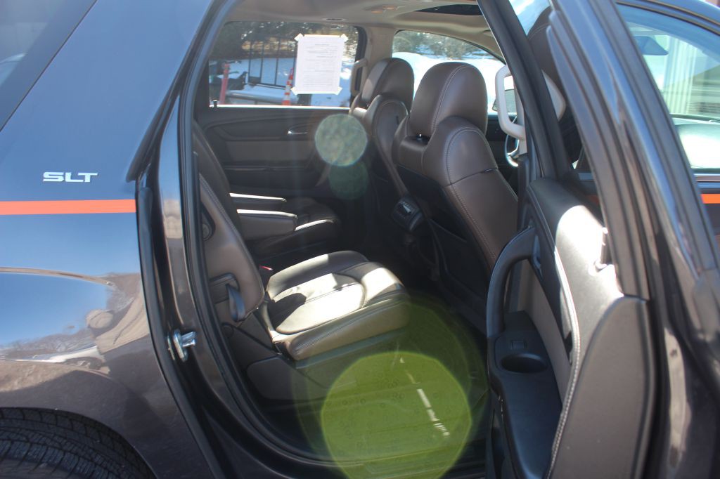 2015 GMC Acadia Image 16