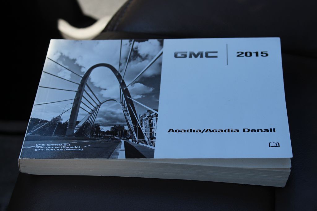 2015 GMC Acadia Image 28