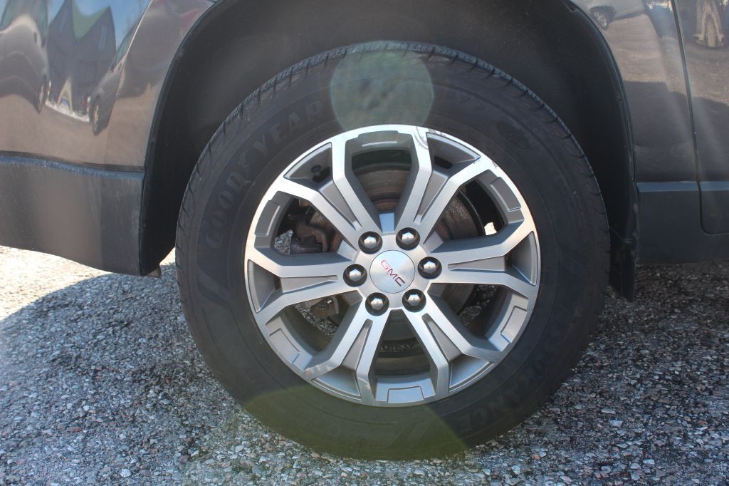 2015 GMC Acadia Image 31