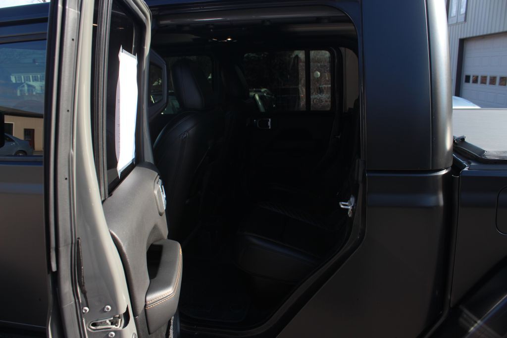 2022 Jeep Gladiator Image 11